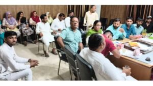 नाथूसरी चौपटा के ब्लॉक समिति सदस्य मीटिंग के लिए बीडीपीओ का 3 घंटे करते रहे इंतजार, डीसी से मिले सदस्य
