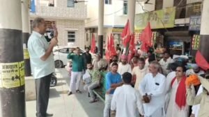 हनुमानगढ़ में 2500 नई बसें और 12 हजार पदों पर भर्ती की मांग को लेकर रोडवेज कर्मचारियों का प्रदर्शन