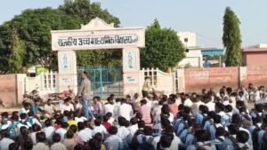 नोहर: भगवान गांव के सरकारी स्कूल में छात्र से मारपीट का आरोप, प्रधानाचार्य को हटाने की मांग